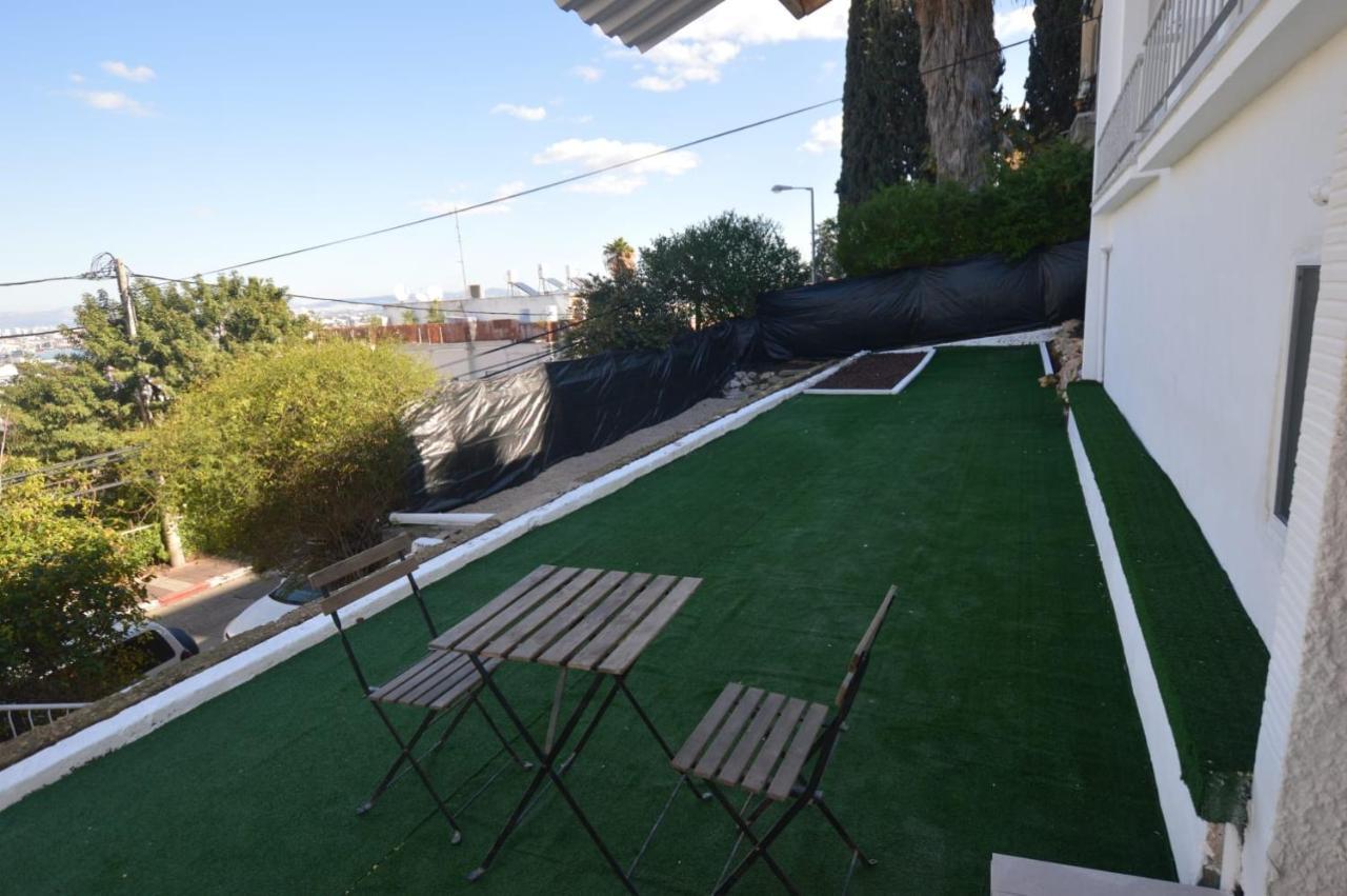 יחידות אירוח נוף המפרץ Apartment Haifa Exterior photo