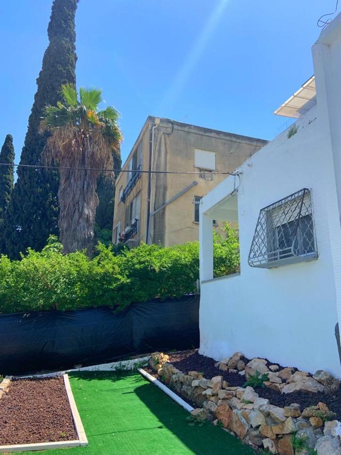 יחידות אירוח נוף המפרץ Apartment Haifa Exterior photo